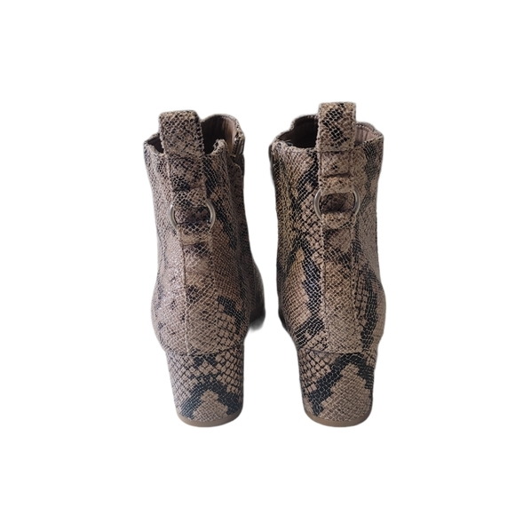 Very G Taupe sneak print Ankle Booties Shoes 9 - Picture 5 of 9